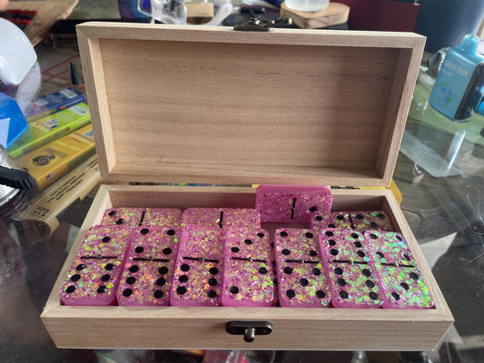 glitter pink dominos